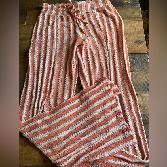 Isabella Rose Other - EUC! Striped Beach pants/Size Small